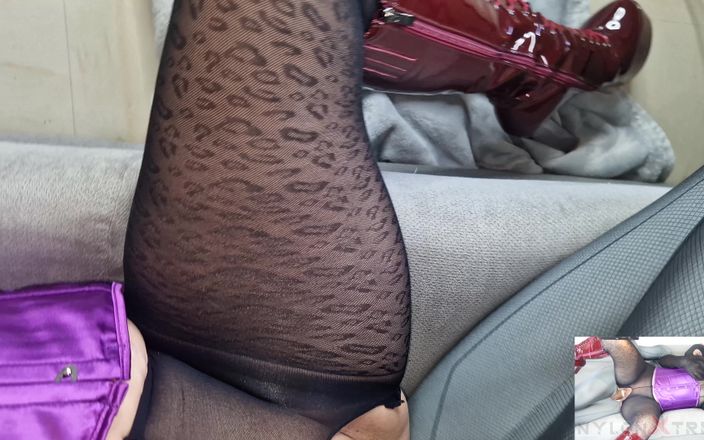 Nylon Xtreme: POV Katy Kat 레오파드 나일론 Encasement