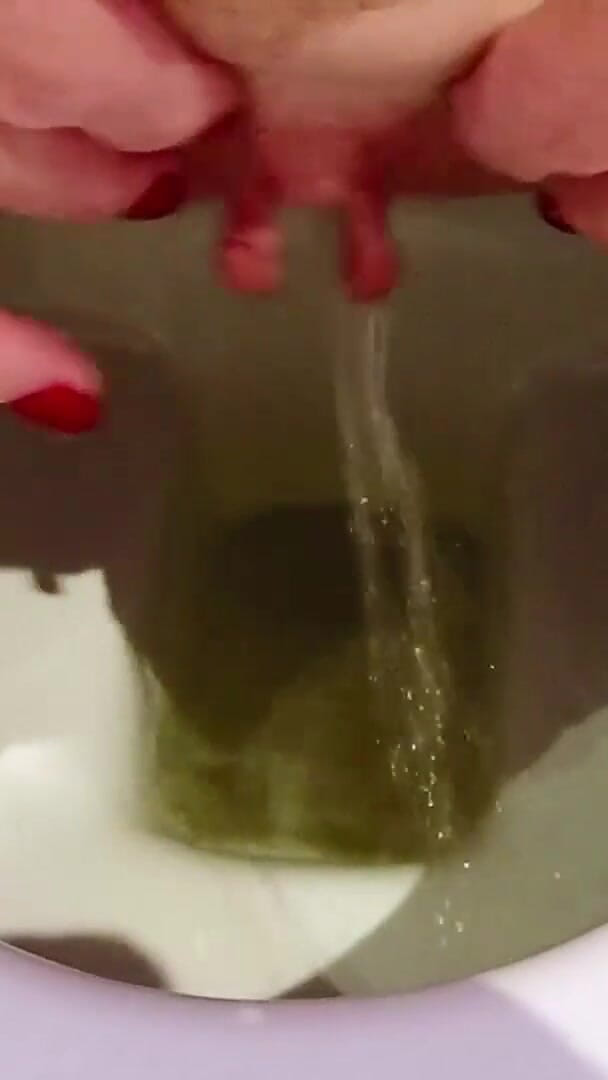Dirty Doctors Clips - Solo Mature Playtime: Dalam Kolam