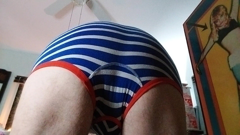 Hairyartist: O mare și frumoasă