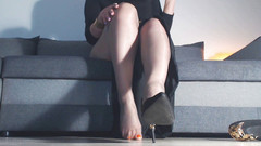 LegsOnHeels: Nohy tě špatně škádlí v čirých punčochách