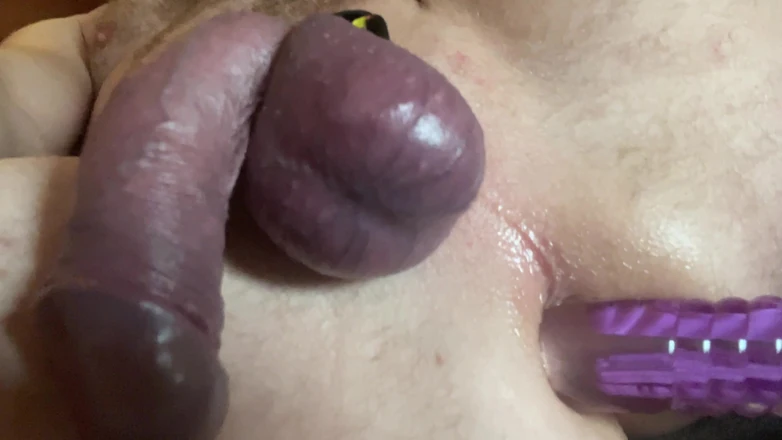 Nlporn: Cockring E Xxl Vibrador Em Bunda Lisa Molhada