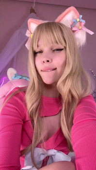 This Pink Top Just Feels Way Too Good..