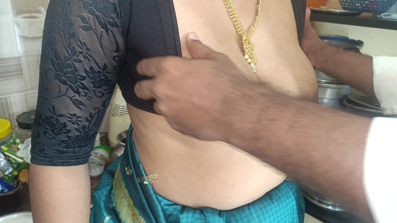 Wonder: Hospodyňka šuká v kuchyni