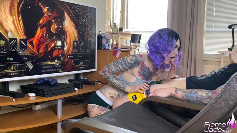 Flame Jade: Girlfriend deepthroat and had anal sex after playing PlayStation
