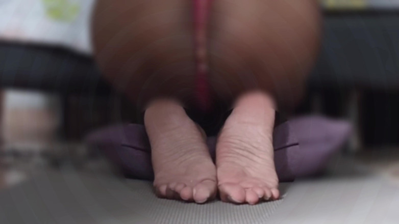 Ombunny: TS Domme Mindfuck: Diprogramkan semula untuk menyembah kaki