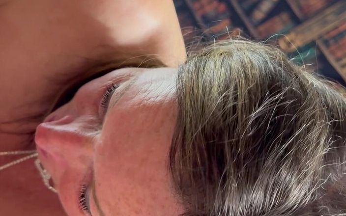 Bonewizzard69: Beautiful Bonemaiden Loves Sucking Cock and Making Her Man Cum