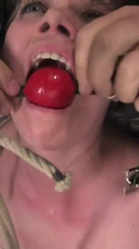 Devaun in ihrem ersten shooting im hogtie leidet obwohl in Echtzeit, keine Schnitte, keine Brüche, update