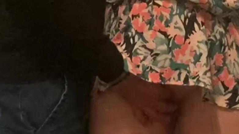 Niki studio: Kereta bawah tanah terbaik! Tante seksi lagi asik ngentot memeknya...
