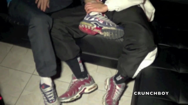 Crunch Boy: Füße totale dominanz für schwein bei einem cruisen