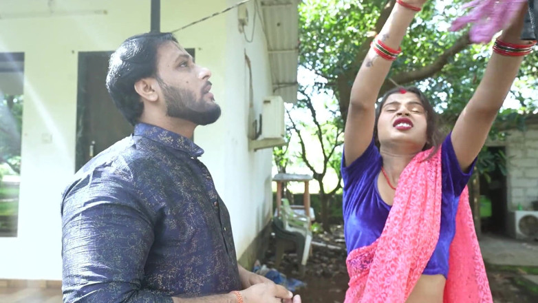 SEXYBHABHIX: Bahu indienne nouvellement mariée se fait baiser par Sasur Ji...