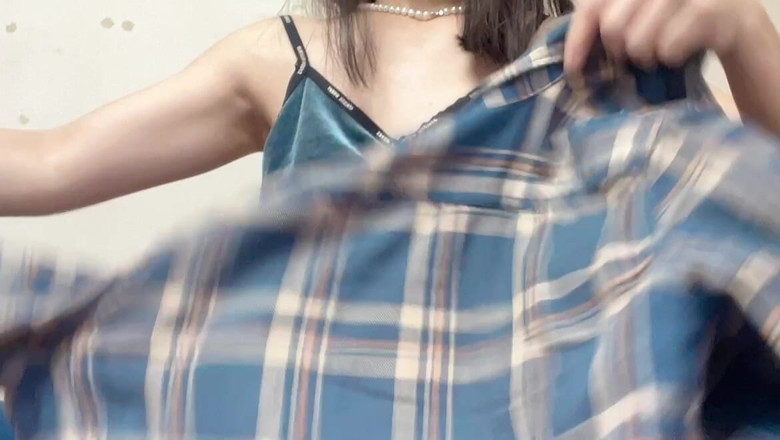 sweethanajapanese: Hana Wear Red Outfit Today Her Sexy Perfect Body Petite
