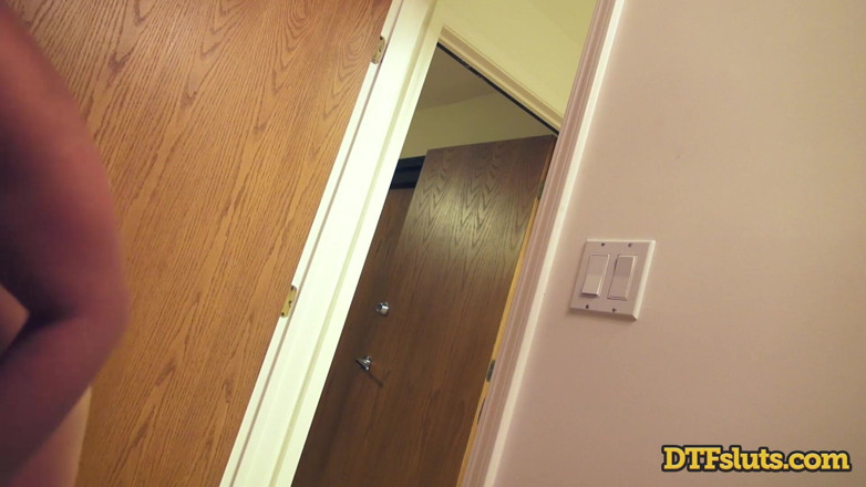 DTFSluts: Dtfsluts - abella danger dan james deen ngisap buru-buru di kamar...