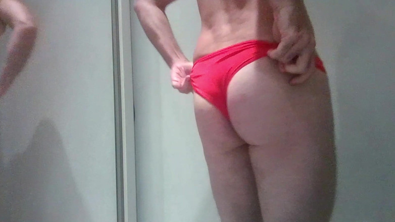 Alan Long: ¡Bajando las escaleras del edificio en mis bragas!