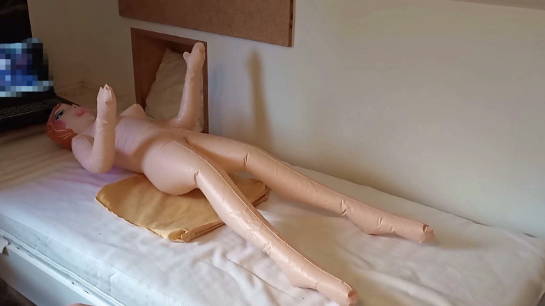 Mark Hannes: Sexdoll Fuck Masturbation