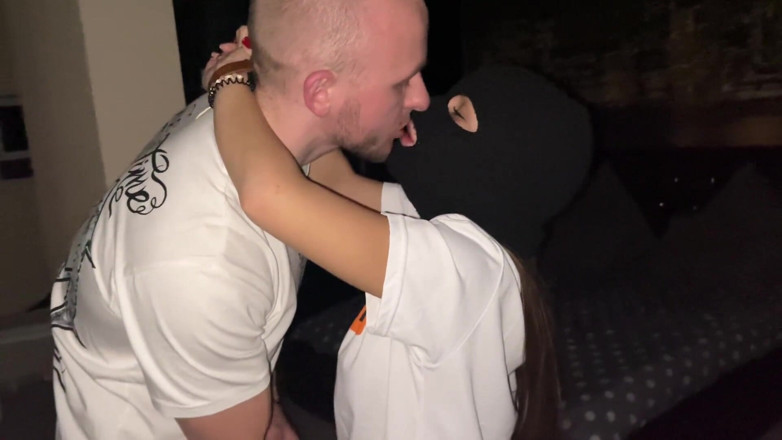 Aleks Sam: Real Cheating of a Married Woman in a Mask - Leaks...