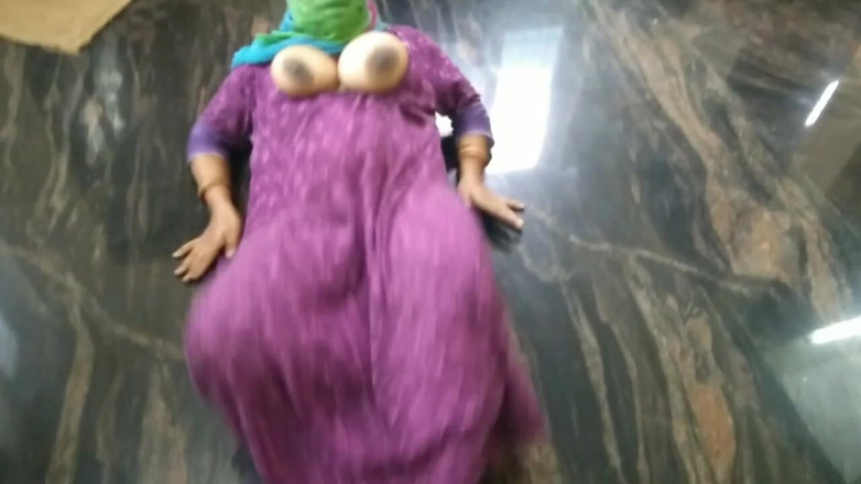 Shahnaazz: Muzułmańska Bhabhi autorstwa Dever