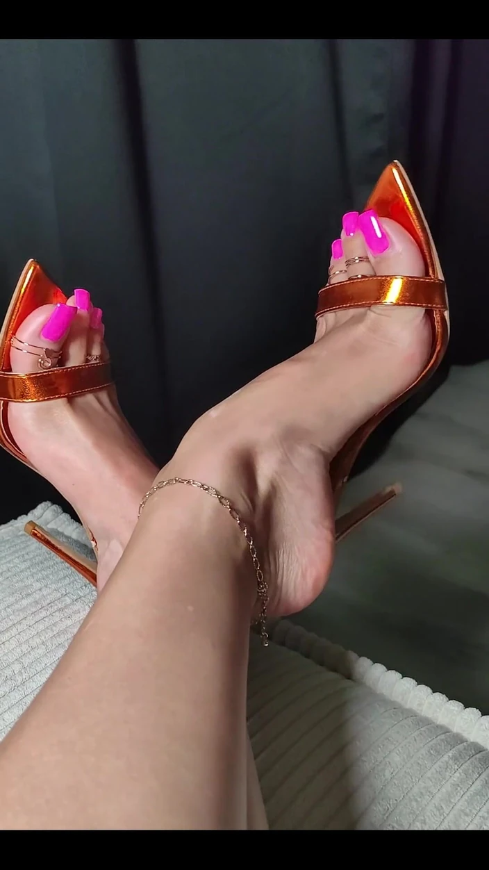 Goddess Lena: My Feet Deserve Your Undivided Attention