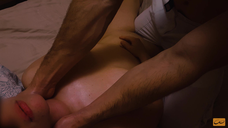 Unlimited Orgasm: 꼴리게 오르가즘 섹스와 정액으로 끝나는 관능적인 태국 누루 마사지