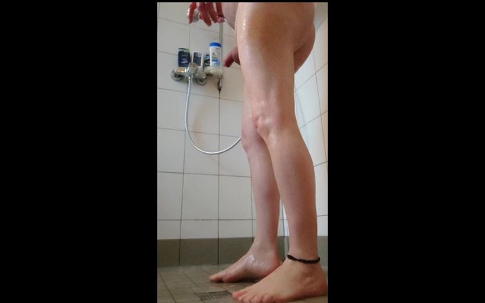 Carmen_Nylonjunge: Sexy trong phòng tắm