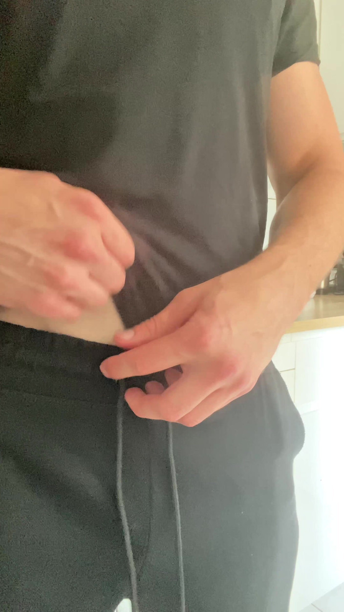 1TeddyBear1: masturbato dopo pranzo