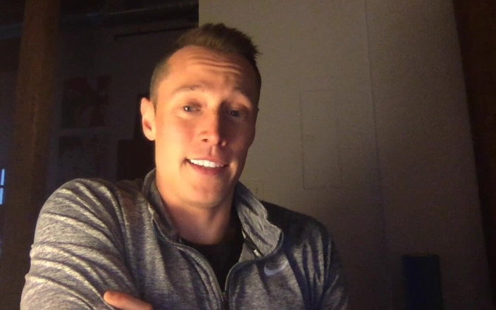 Himeros Backstage: Josh Brady: Chat techniky hlazení ptáků