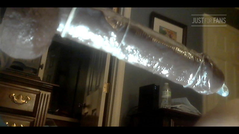RobertLacrosse: My Ass Gets Fucked by Thrusting Dildo