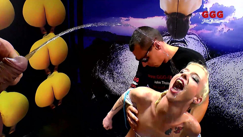 Casting GIRLS AND FIRST PORNO: Ggg John Thompson- Vex Voltage Riding Giant Dicks Wet i...