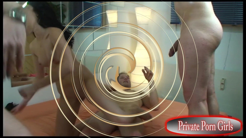 Private Porn Girls: Lilou 18 - Pijpen 06 - Pik Zuigen, Pijpen En Klaarkomen