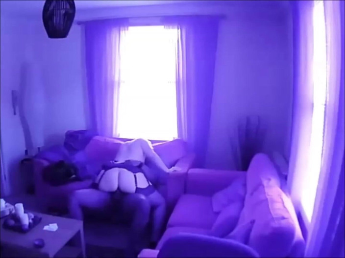 Dogging after dark: Sexy manželka obsluhuje ptáky