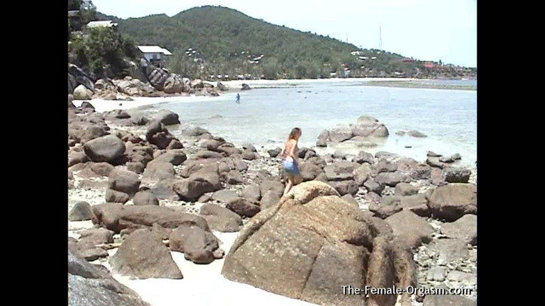 The Female Orgasm: Genie Bunny Wanted to Masturbate on the Beach