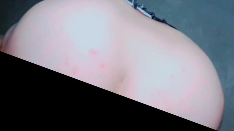 TricolorMusic3: An 18-year-old Teen's Erotic Catwalk in Nude Mms