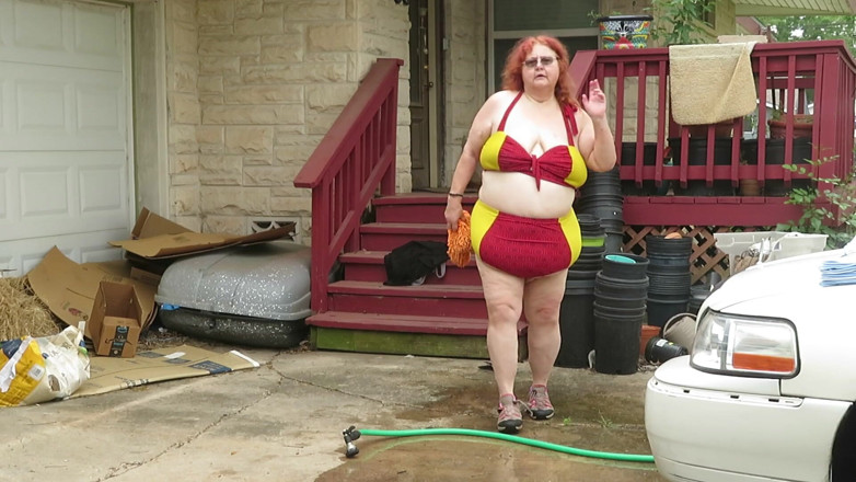 BBW nurse Vicki adventures with friends: Sexy Mature bbw redhead Nurse Vicki washes her car!