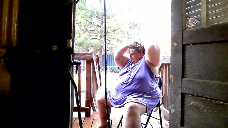 Mistress_T_FD_GD: 软管里还有1个完整淋浴 p1