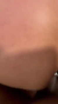 Grande pau preto da buceta de quatro martelando jewel butt plug profundo na minha bunda