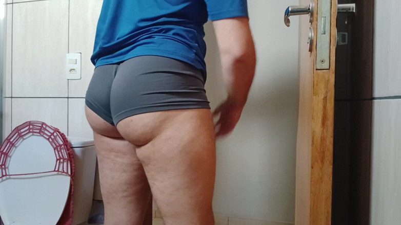 amateurbrazilian: Ich zog meine Shorts aus und mein Nachbar sah es