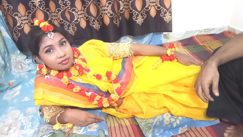 Bangla Academy: Sexy_toma indiancă din Bangladesh frumoasă indiancă desi bhabhi sexy care își...