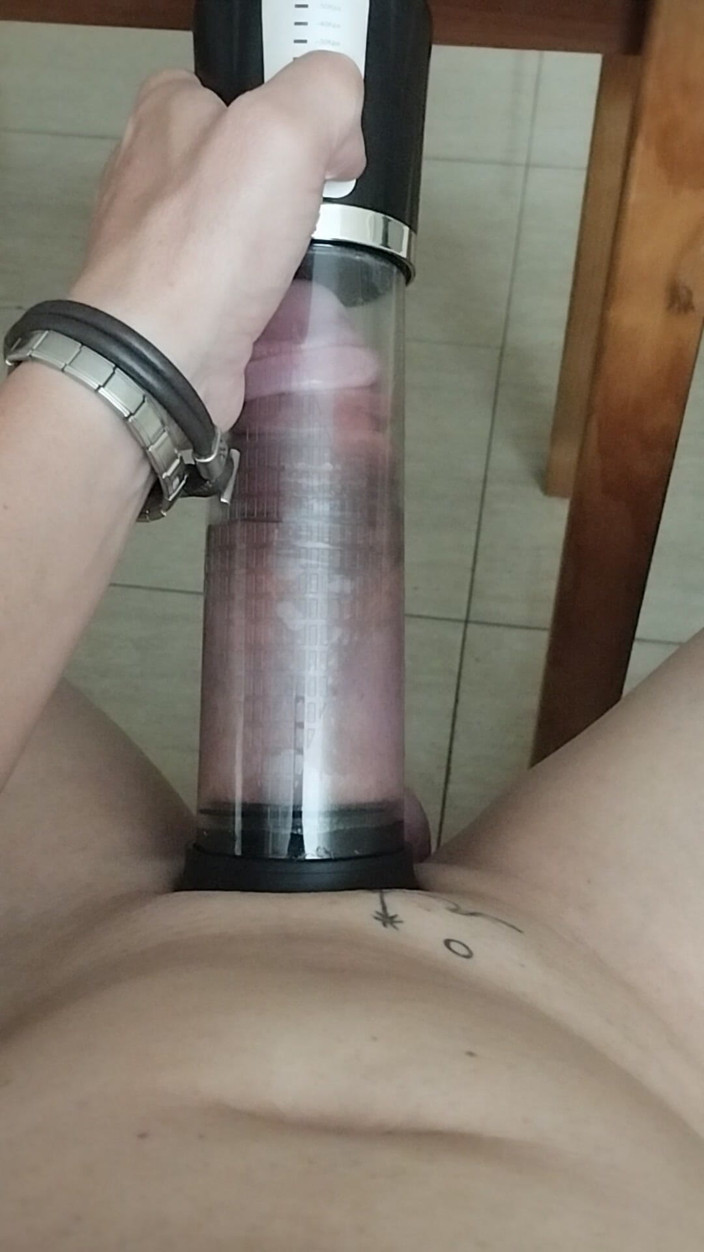 Morbosete000: Sebentar lagi dengan pompa vakum