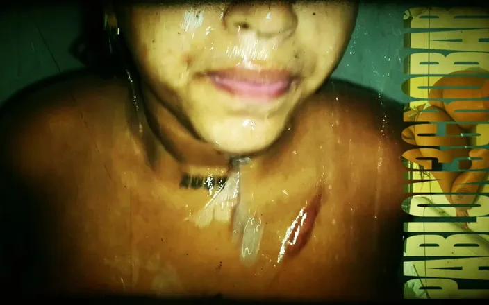 PABLO N3GROBAR: Hot Shower Lil Latina