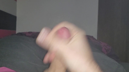 BigTimeWanker: Close-up cum shot from British Stepdaddy having a wank