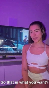 No Adentro! Visité a Mi Vecina Después Del Gimnasio Y Terminamos Teniendo Sexo