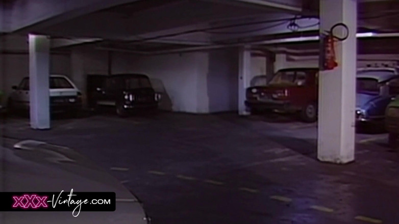 XXX-Vintage: कठिन विंटेज गुदा चार लोगों की चुदाई