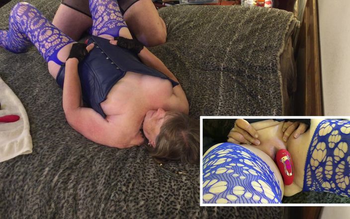 Carmen Angel: Babiččin klitoris a kundička s vibrátorem masturbace a orgasmy