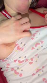 Minha cunhada tira a calcinha e me mostra seu mamão rosa