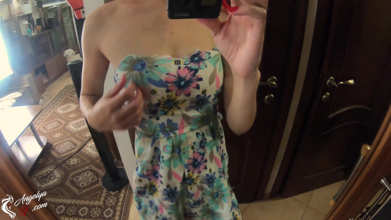 AnGelya G: Babe stuck while cleaning and lover doggy style fuck her...