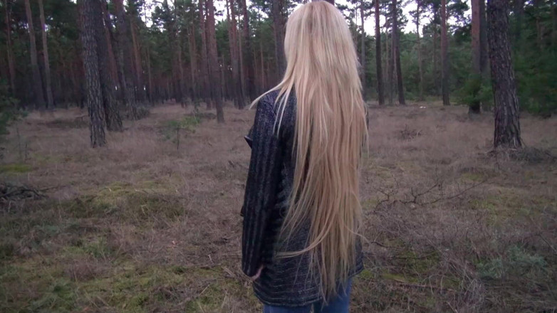 Erotik Von Nebenan: German teen anal outdoor