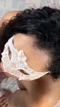 String slipje op grote kont - Raissa Conte