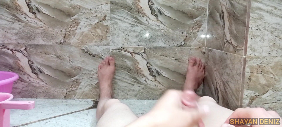 Shayan Deniz: Shayan Deniz sesiune exclusivă cu vedere la persoana 1 la baie