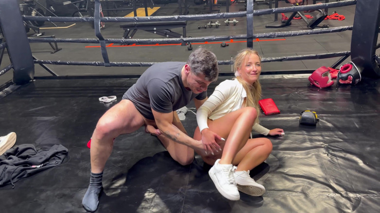 Francis X official: Anal Trekant Med Dubbel Penetration Med Gymslampan Chloe Chevalier, En...