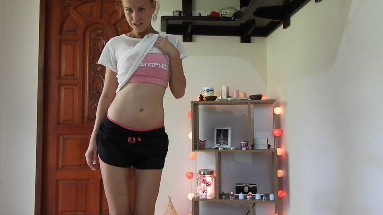 MissAnja_FH: Ropa sudorosa y coño chorreante, día 3