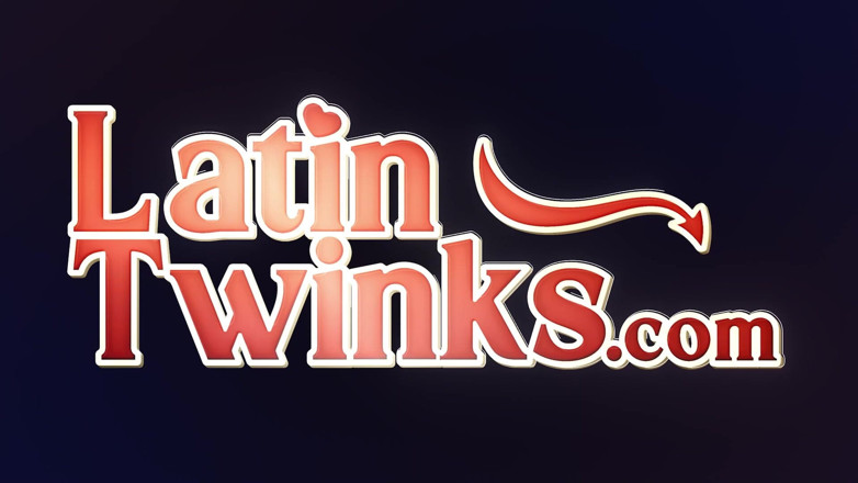 Latin Twinks: John Bleck Sucks at Gaming so He Lets Carlitoxxx Fuck...